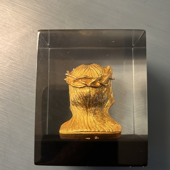 Jesus Paperweight - Picture 4 of 11